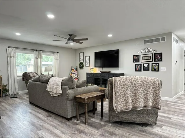 $275,000 | 1712 Hillcrest Drive, Trenton, MO 64683