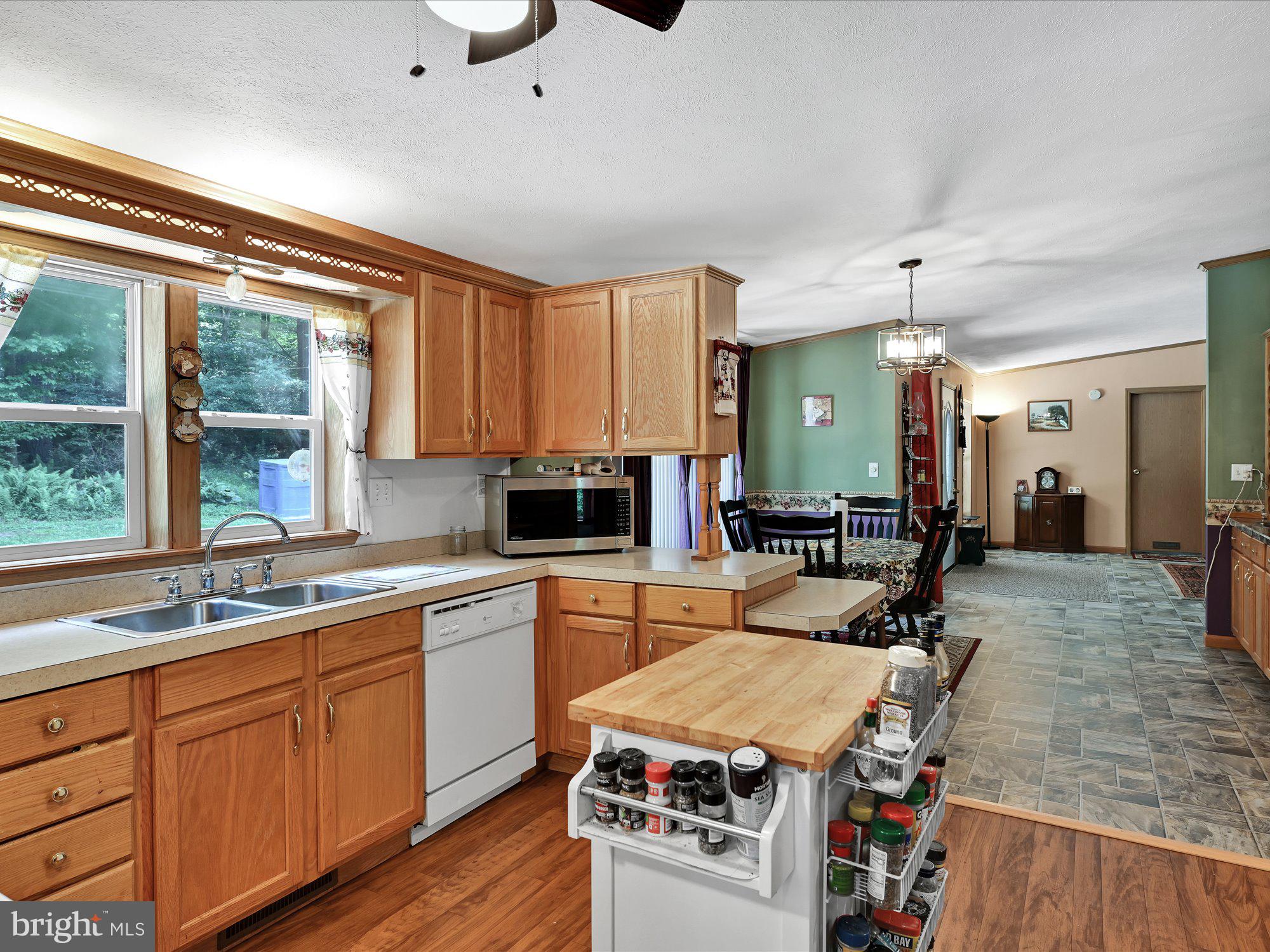 512 Valley Road Hegins, PA 17938 - Photo 14 of 35