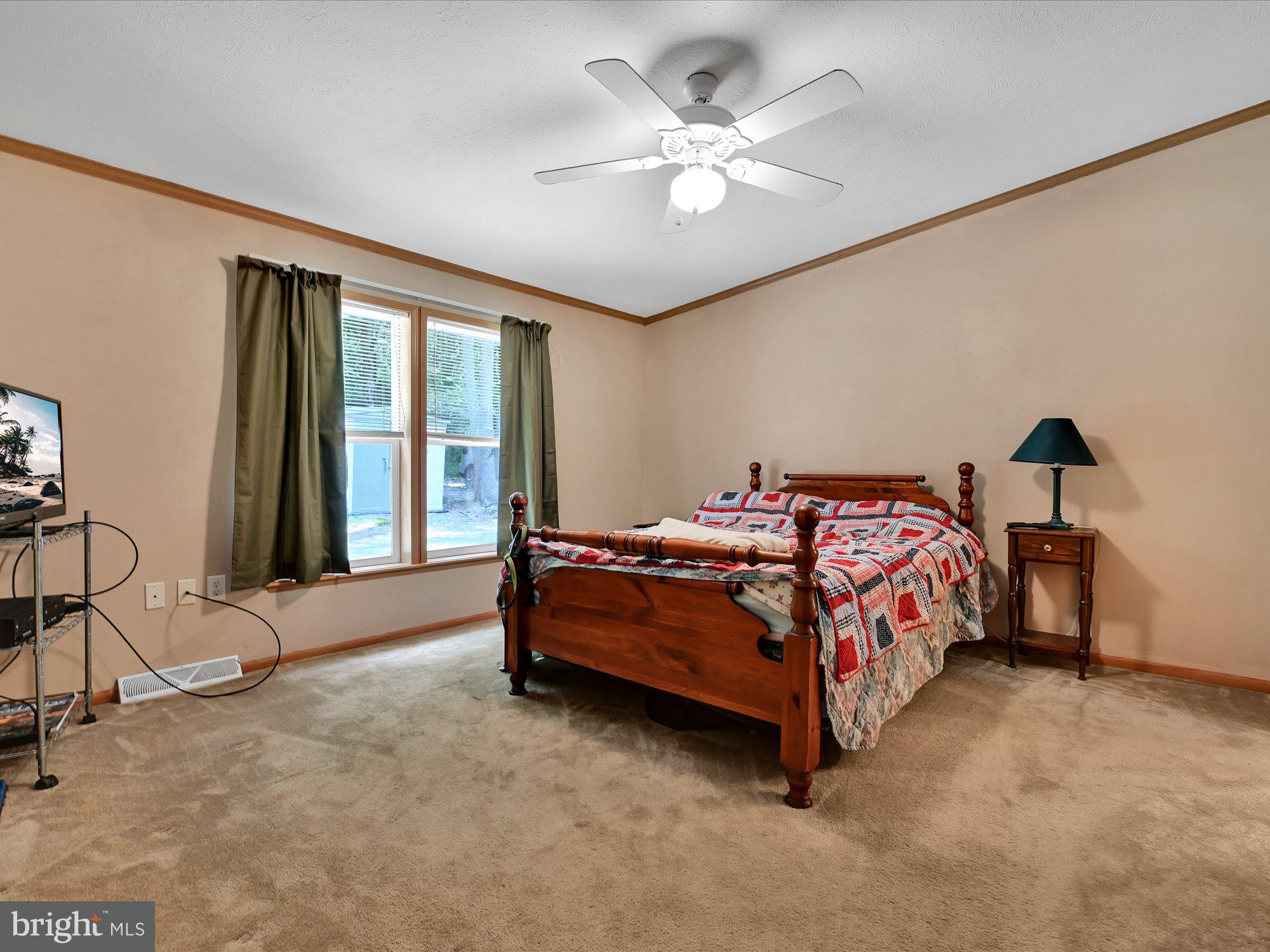 512 Valley Road Hegins, PA 17938 - Photo 19 of 35