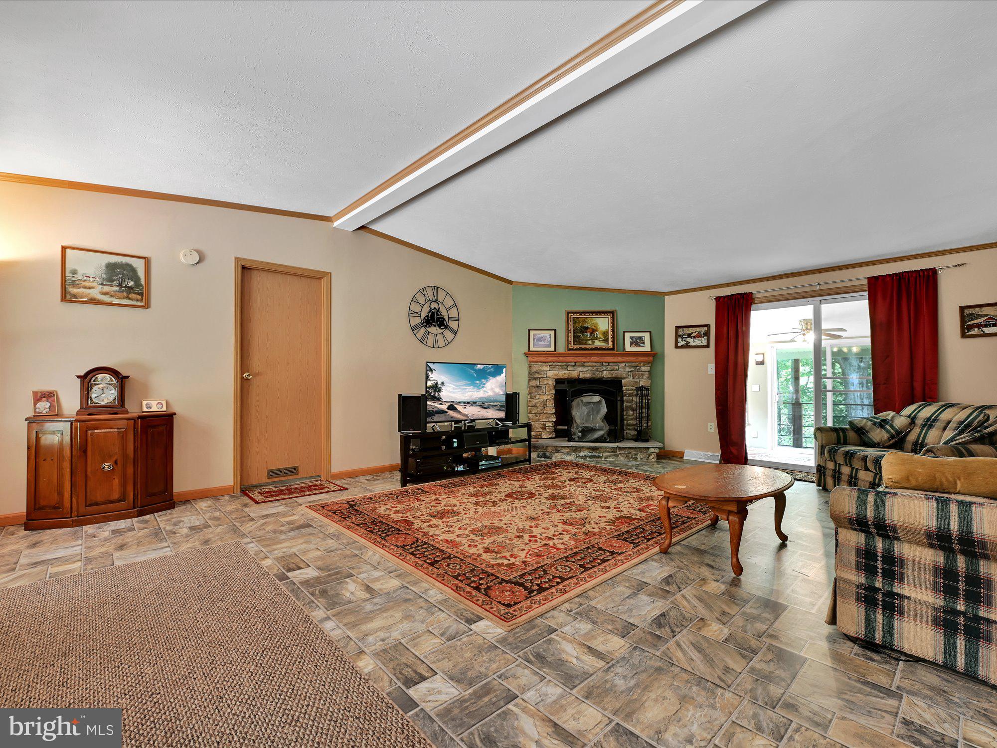 512 Valley Road Hegins, PA 17938 - Photo 10 of 35