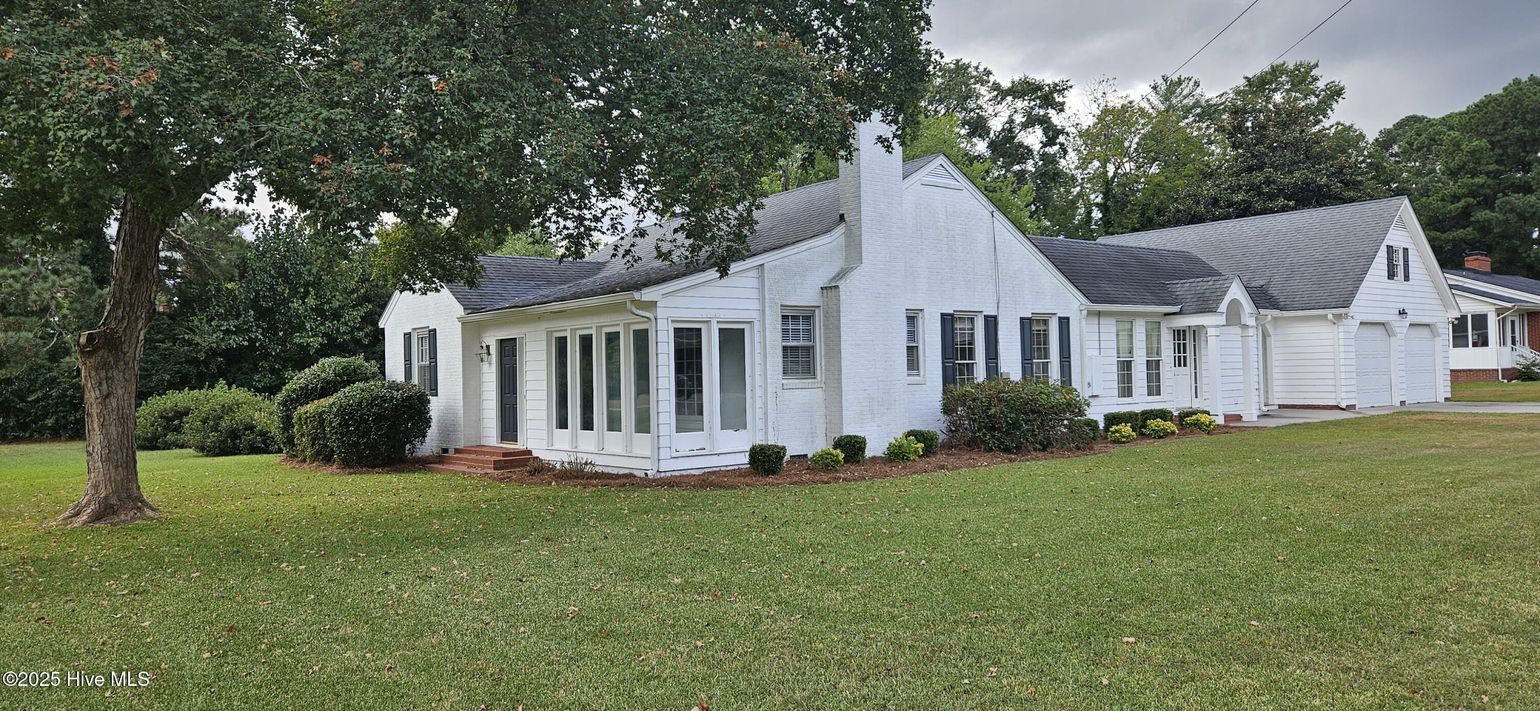 907 Raleigh Road Clinton, NC 28328 - Photo 3 of 20 907 Raleigh Road 22