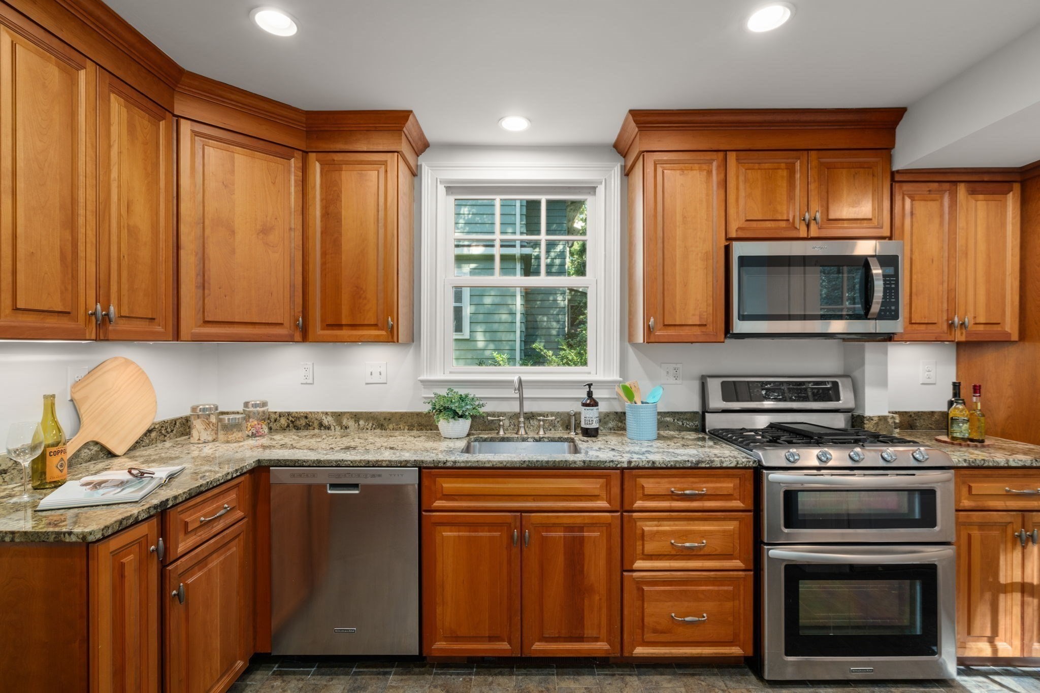44 Brewster Road Newton, MA 02461 - Photo 10 of 34 Gallery Image 10