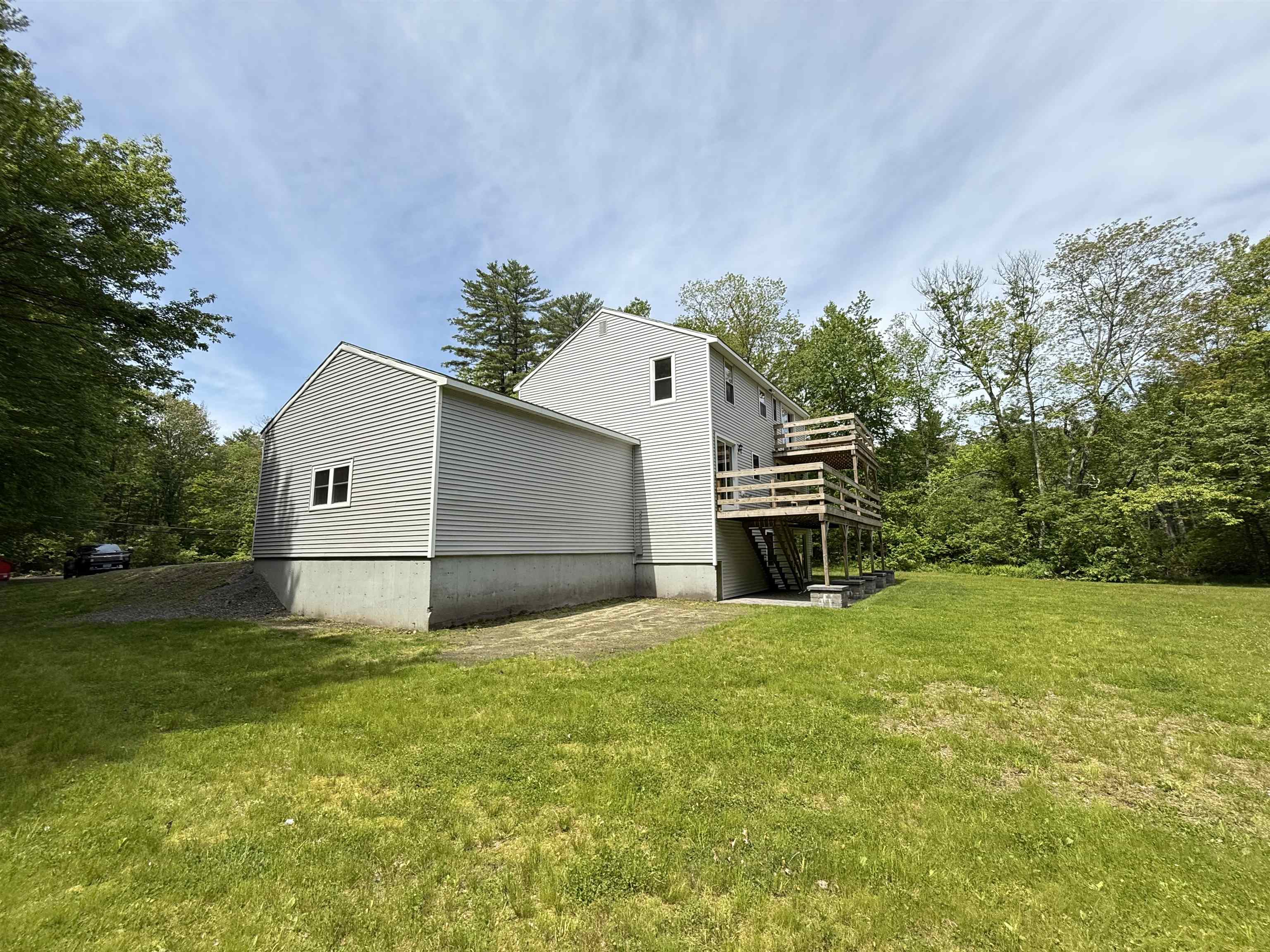2 Germantown Road Derry, NH 03038 - Photo 3 of 16