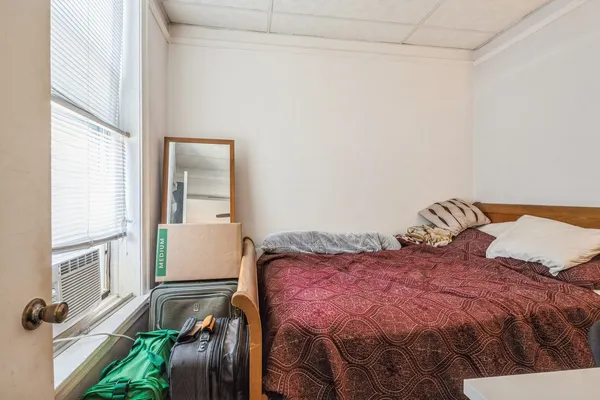 $2,895 | 3140 North Kenmore Avenue, Unit 3, Chicago, IL 60657