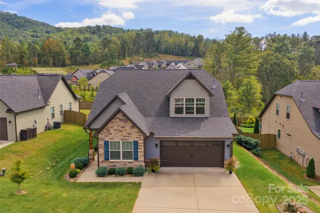 $623,900 | 190 Water Leaf Drive, Weaverville, NC 28787