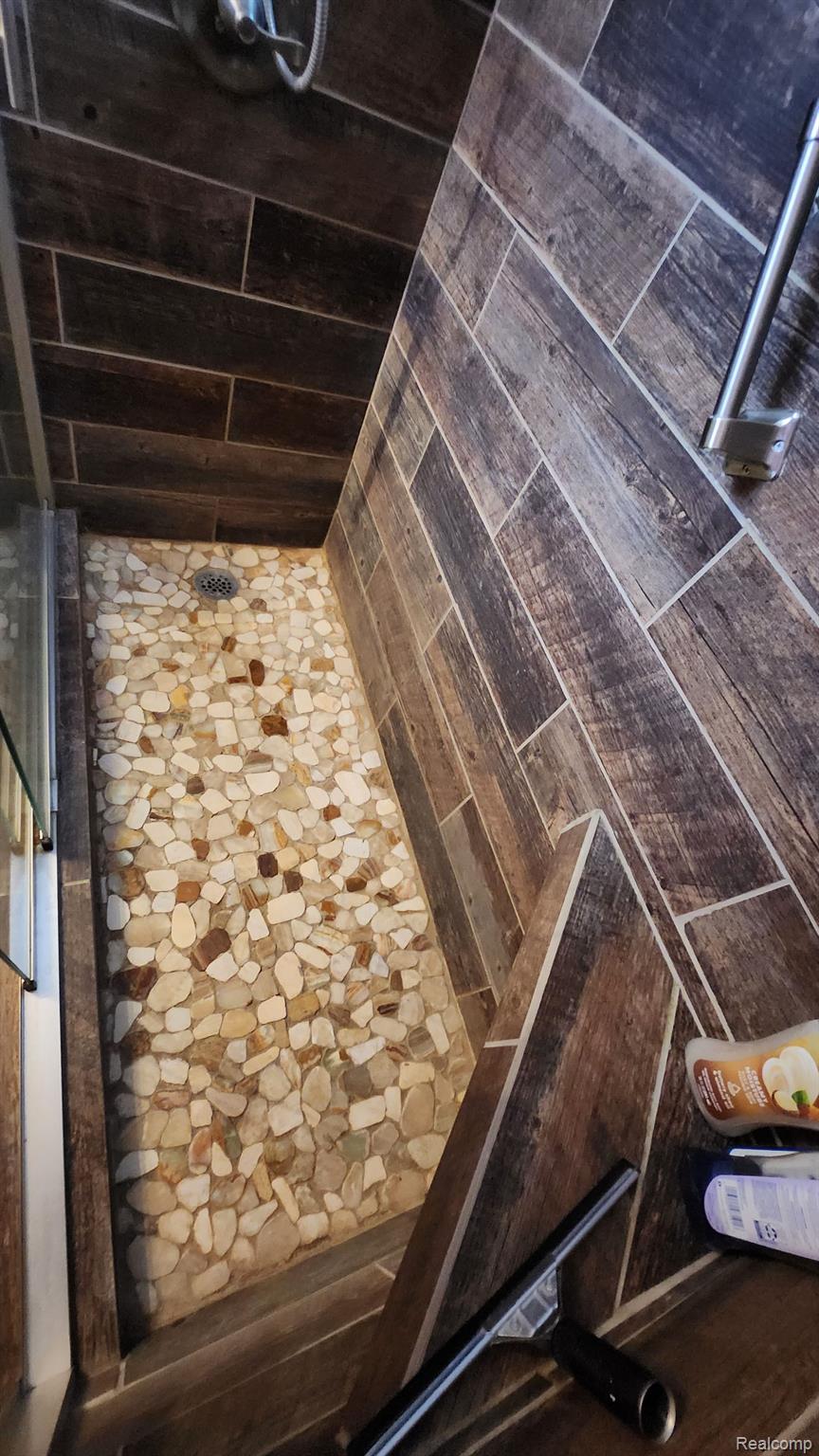 12311 Potter Road Flushing, MI 48433 - Photo 22 of 53 Gallery Image 22