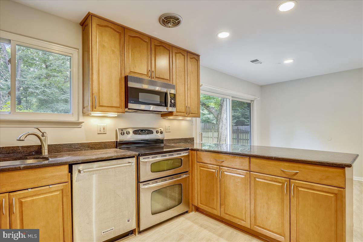 904 Windmill Lane Silver Spring, MD 20905 - Photo 5 of 42 Kitchen