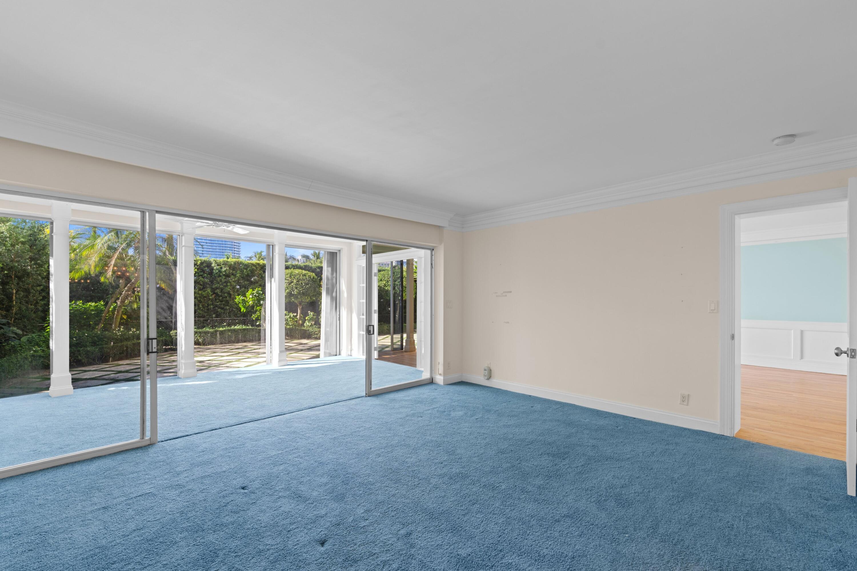 369 South Lake Drive, Unit 1D Palm Beach, FL 33480 - Photo 15 of 46 a view of empty room with floor to ceiling window