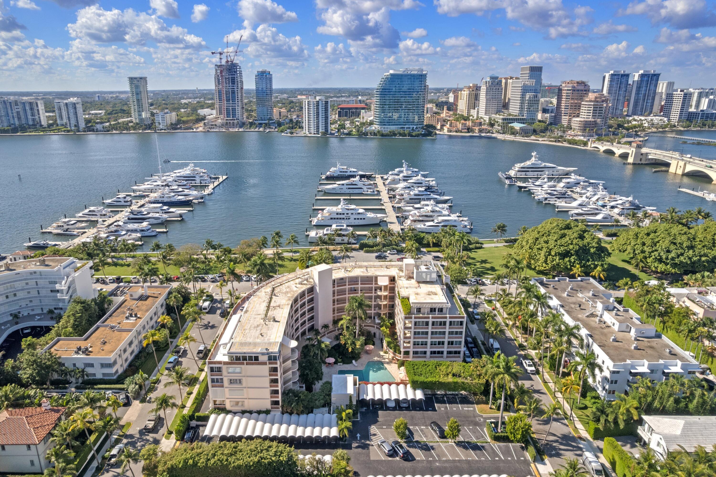 369 South Lake Drive, Unit 1D Palm Beach, FL 33480 - Photo 40 of 46 a city view with water view