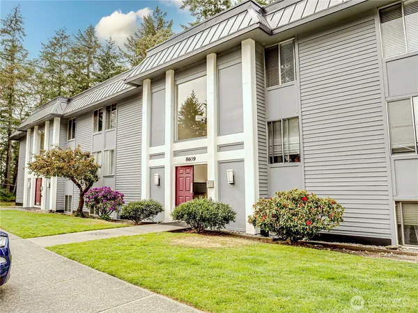 $225,000 | 8609 Zircon Drive Southwest, Unit E2, Lakewood, WA 98498