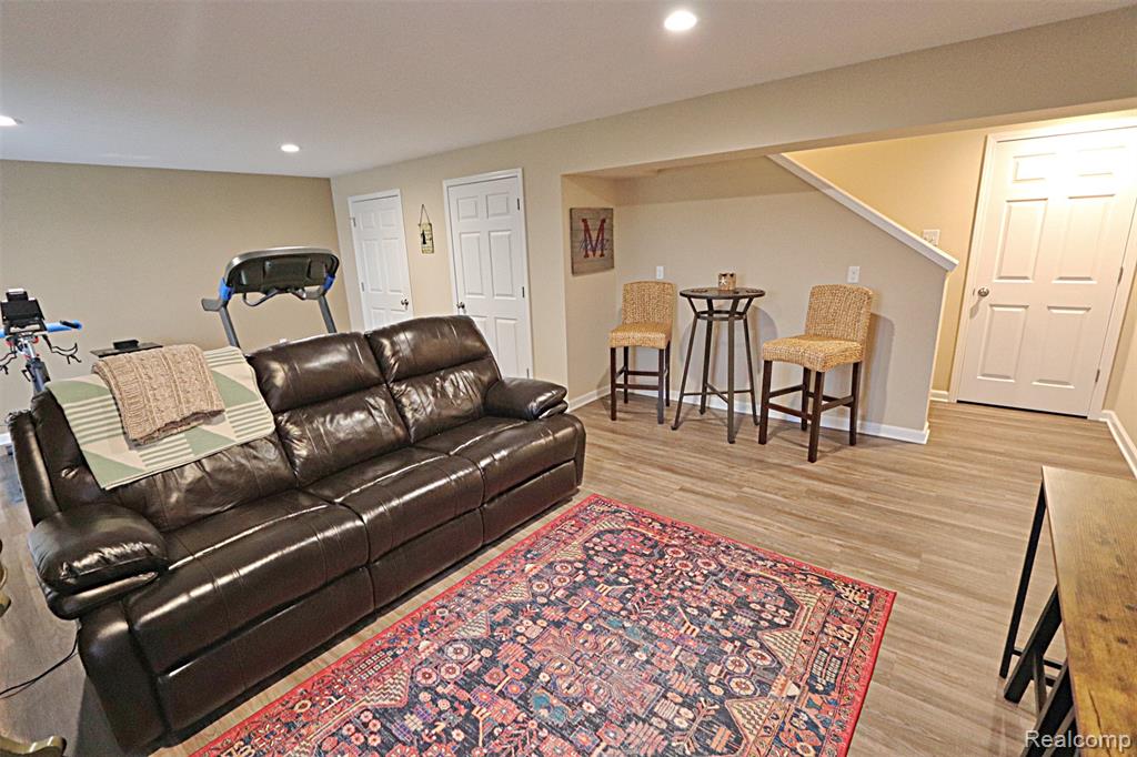 10139 Ridge Run Street, Unit 9 Howell, MI 48855 - Photo 35 of 46 Gallery Image 35