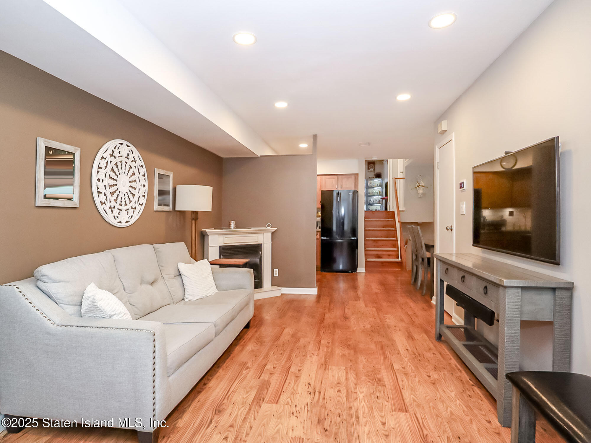 3438 Amboy Road Staten Island, NY 10306 - Photo 4 of 16 IMG_3663