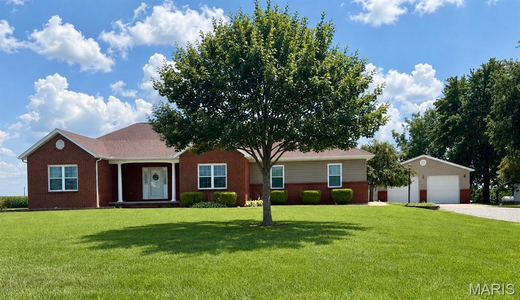 10050 Grodeon Road Mascoutah, IL 62258 - Photo 1 of 56 Gallery Image 1