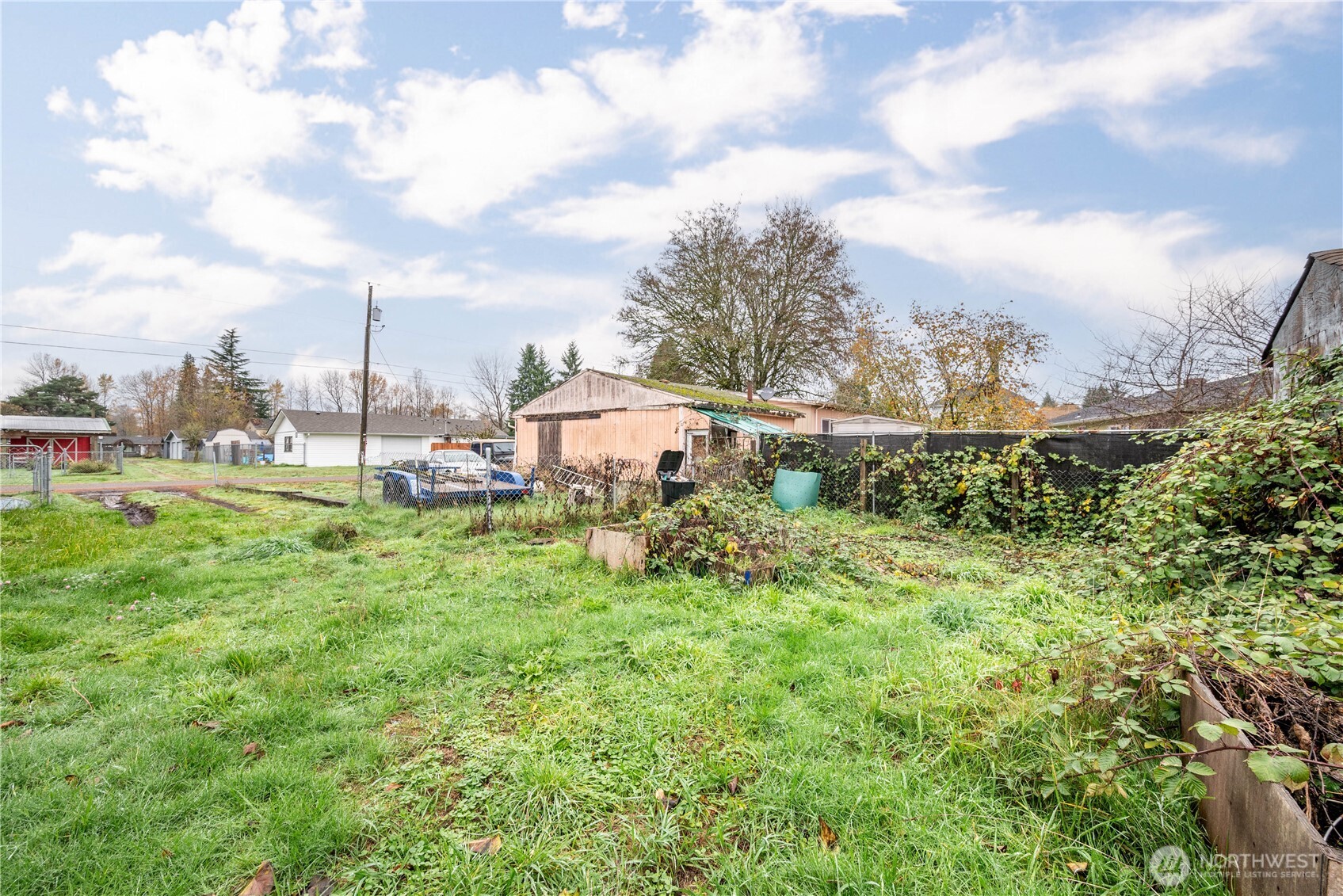 642 5th Avenue Southwest Castle Rock, WA 98611 - Photo 33 of 33 a view of a garden with lawn chairs