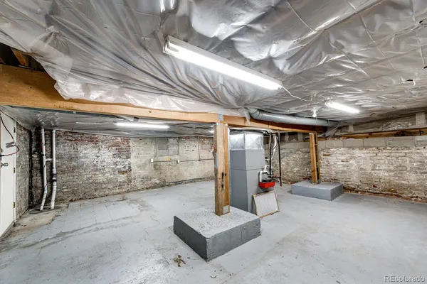$2,200 | 2324 Federal Boulevard, Unit B, Denver, CO 80211