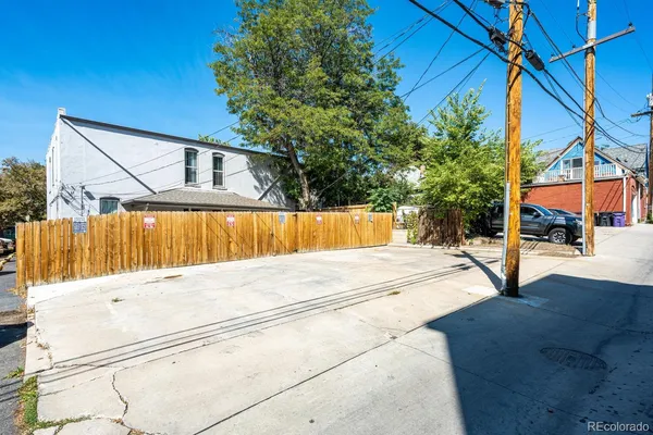 $2,200 | 2324 Federal Boulevard, Unit B, Denver, CO 80211