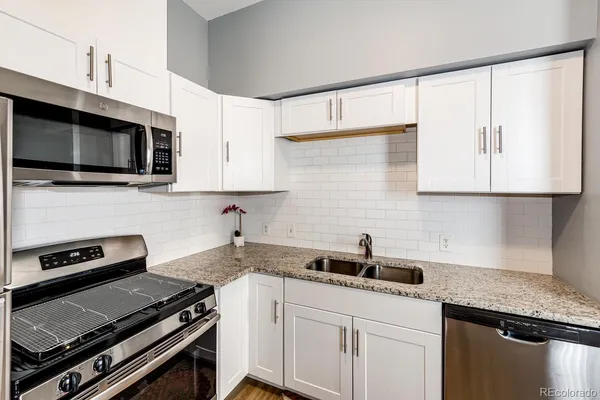$2,200 | 2324 Federal Boulevard, Unit B, Denver, CO 80211