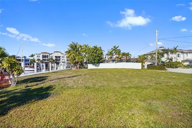 $3,100,000 | 1429 Southeast 12th Court, Fort Lauderdale, FL 33316