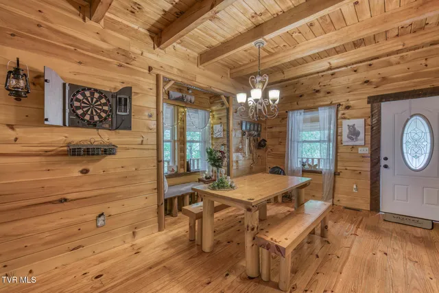 $569,000 | 160 Conley Stevens Road, Roan Mountain, TN 37687