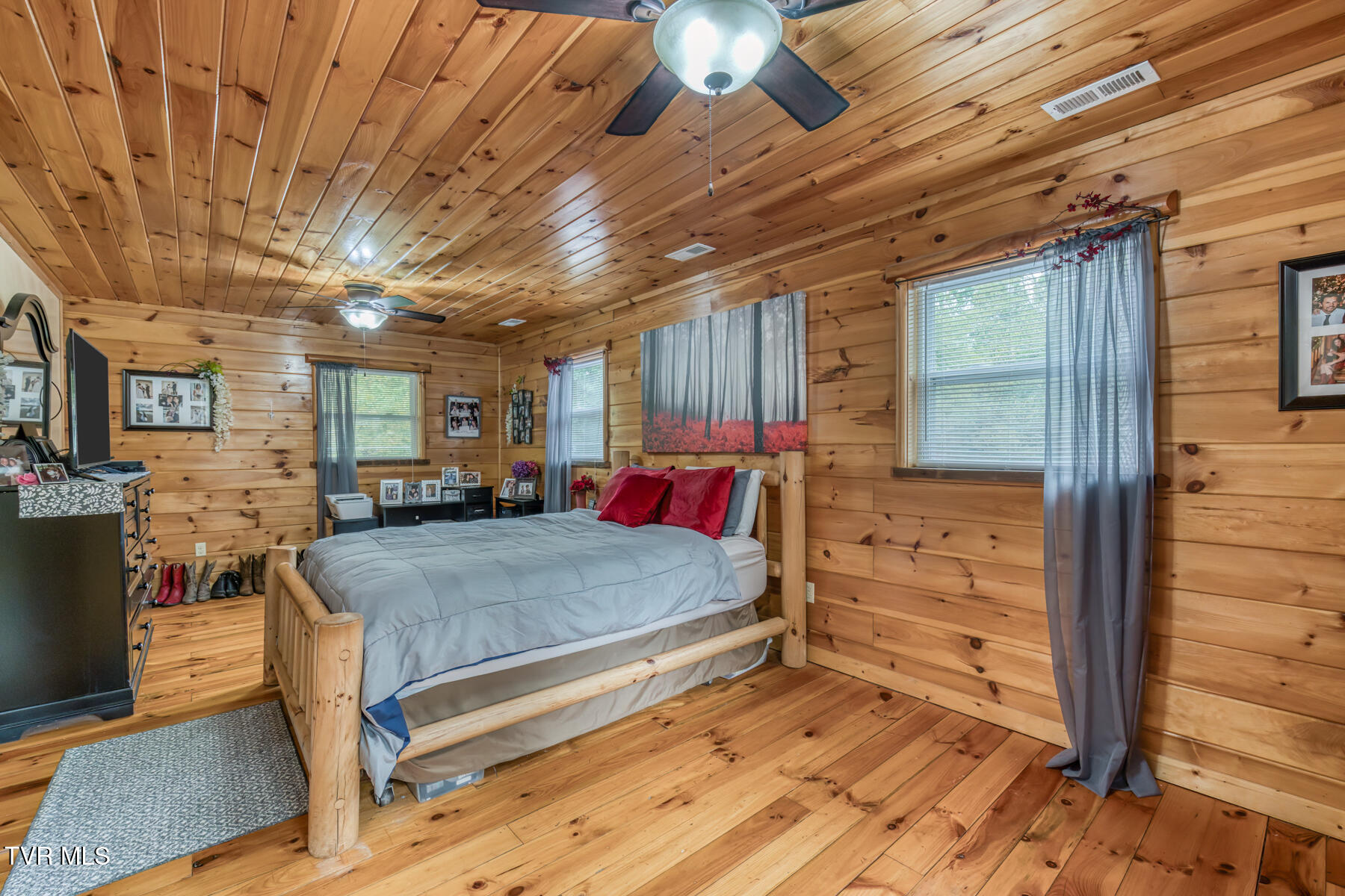 160 Conley Stevens Road Roan Mountain, TN 37687 - Photo 23 of 68 160 Conley Stevens Rd-28