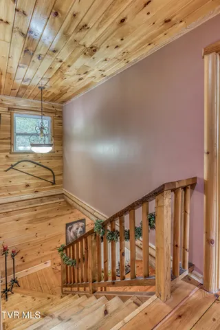$569,000 | 160 Conley Stevens Road, Roan Mountain, TN 37687