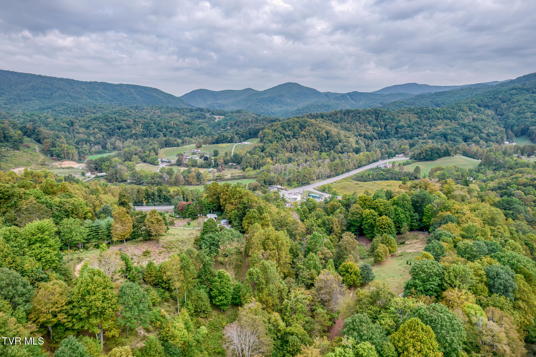 160 Conley Stevens Road Roan Mountain, TN 37687 - Photo 51 of 68 160 Conley Stevens Rd-61