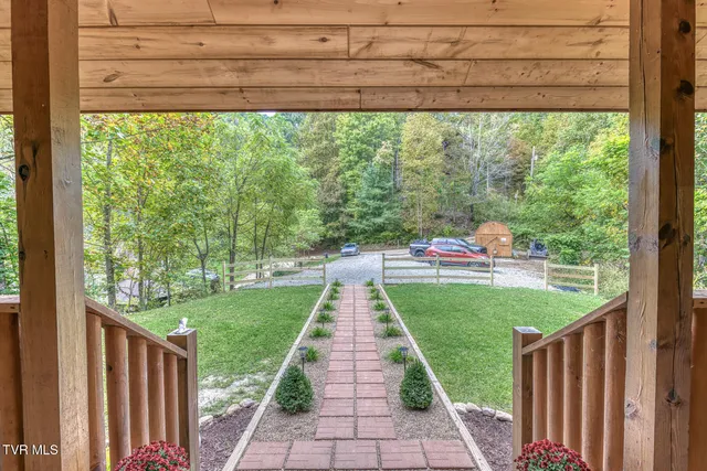 $569,000 | 160 Conley Stevens Road, Roan Mountain, TN 37687