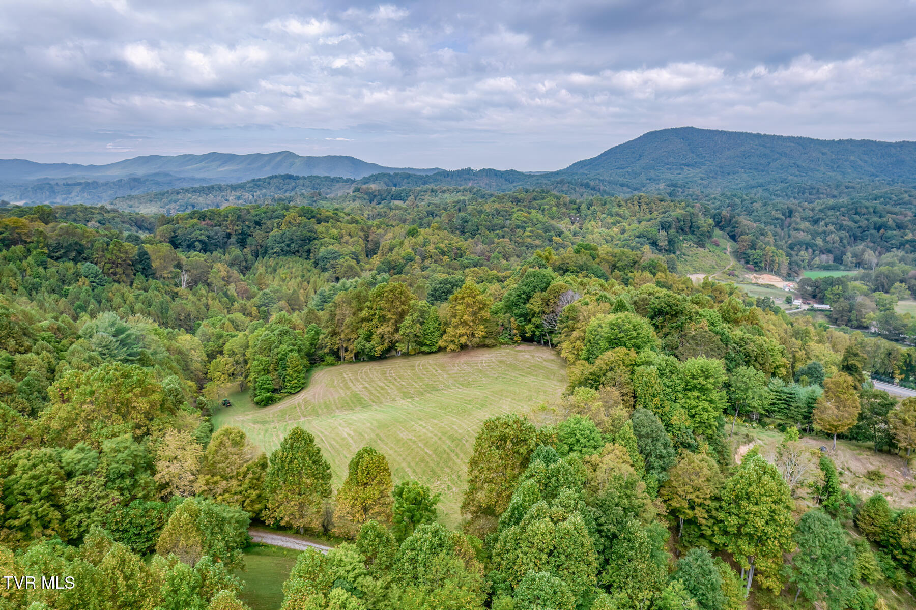 160 Conley Stevens Road Roan Mountain, TN 37687 - Photo 53 of 68 160 Conley Stevens Rd-62