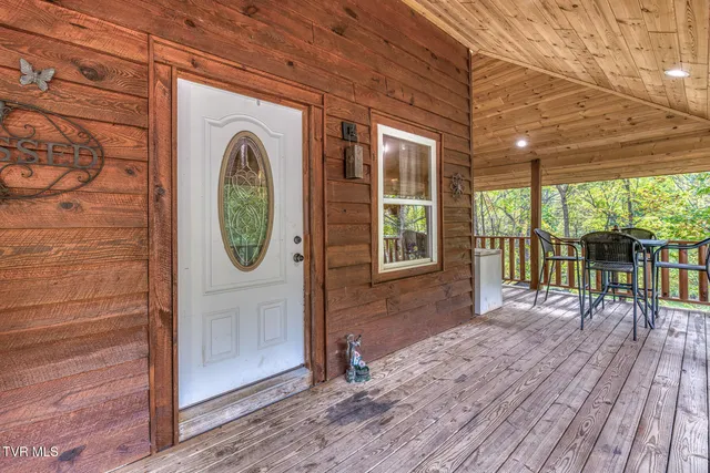 $569,000 | 160 Conley Stevens Road, Roan Mountain, TN 37687