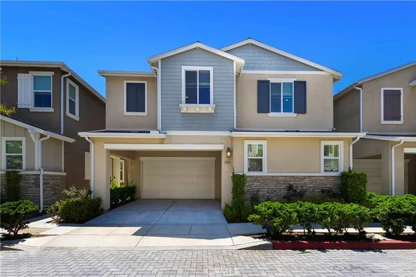 $975,000 | 385 North Avelina Way, Anaheim, CA 92805