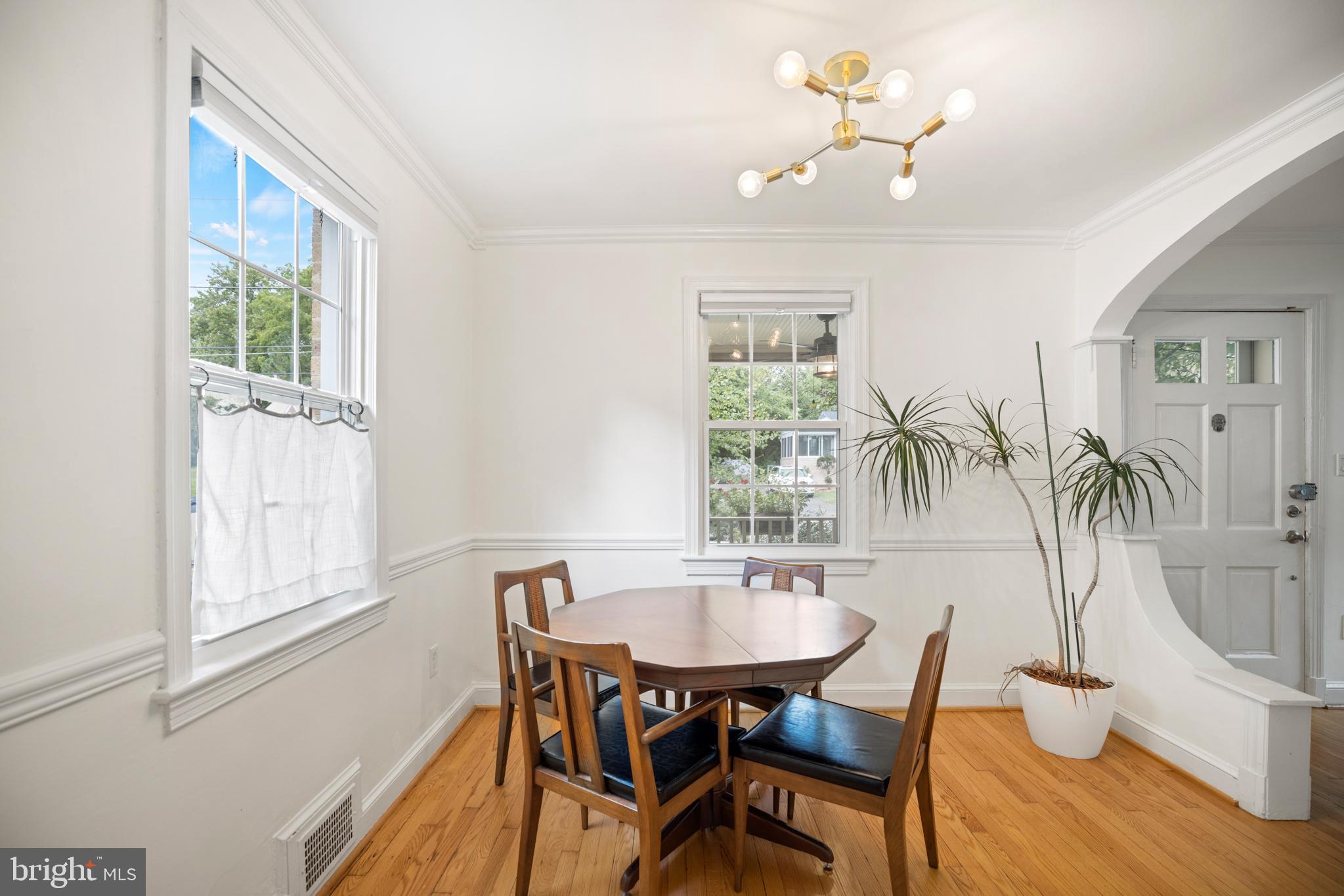 10157 Sutherland Road Silver Spring, MD 20901 - Photo 13 of 67