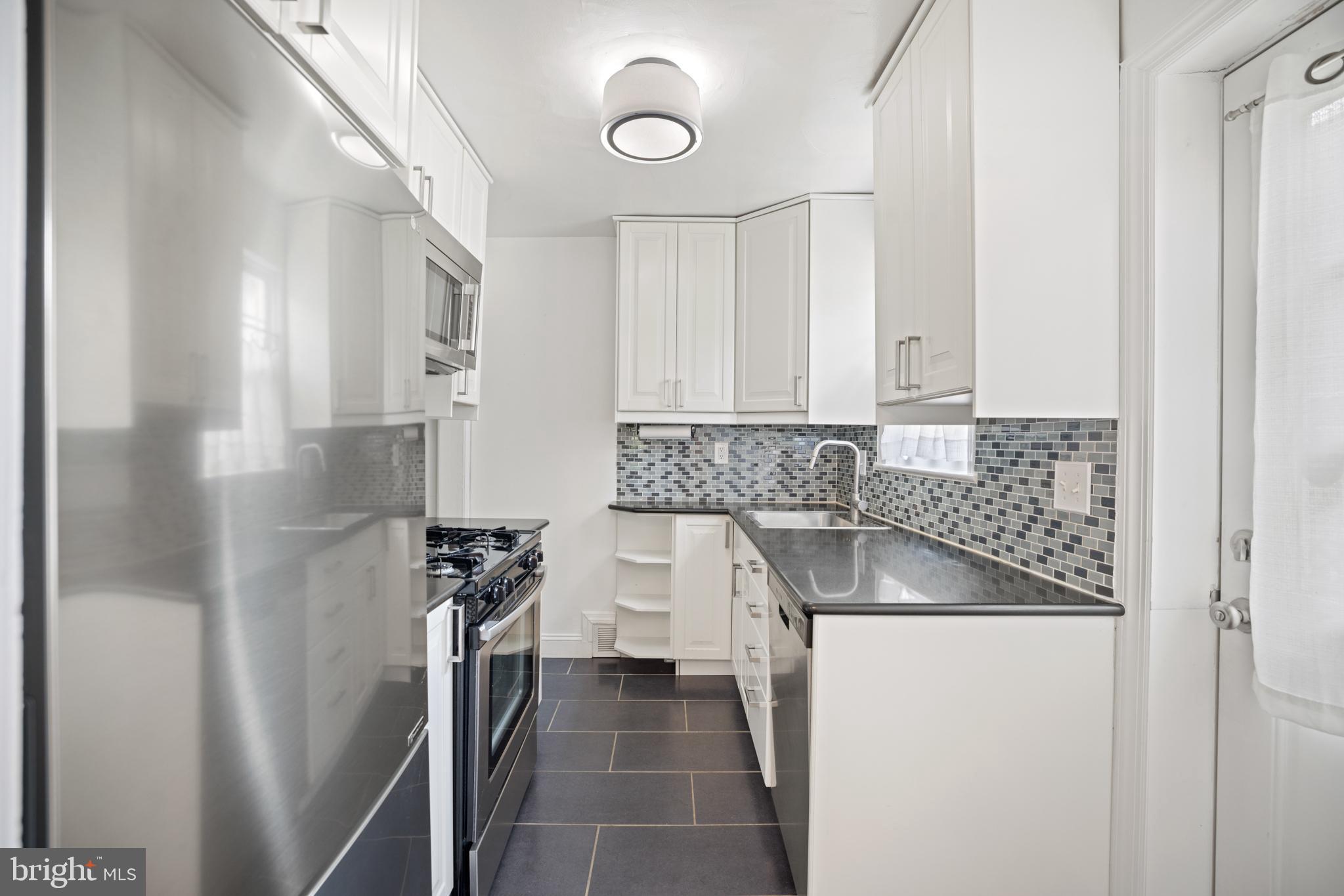 10157 Sutherland Road Silver Spring, MD 20901 - Photo 15 of 67