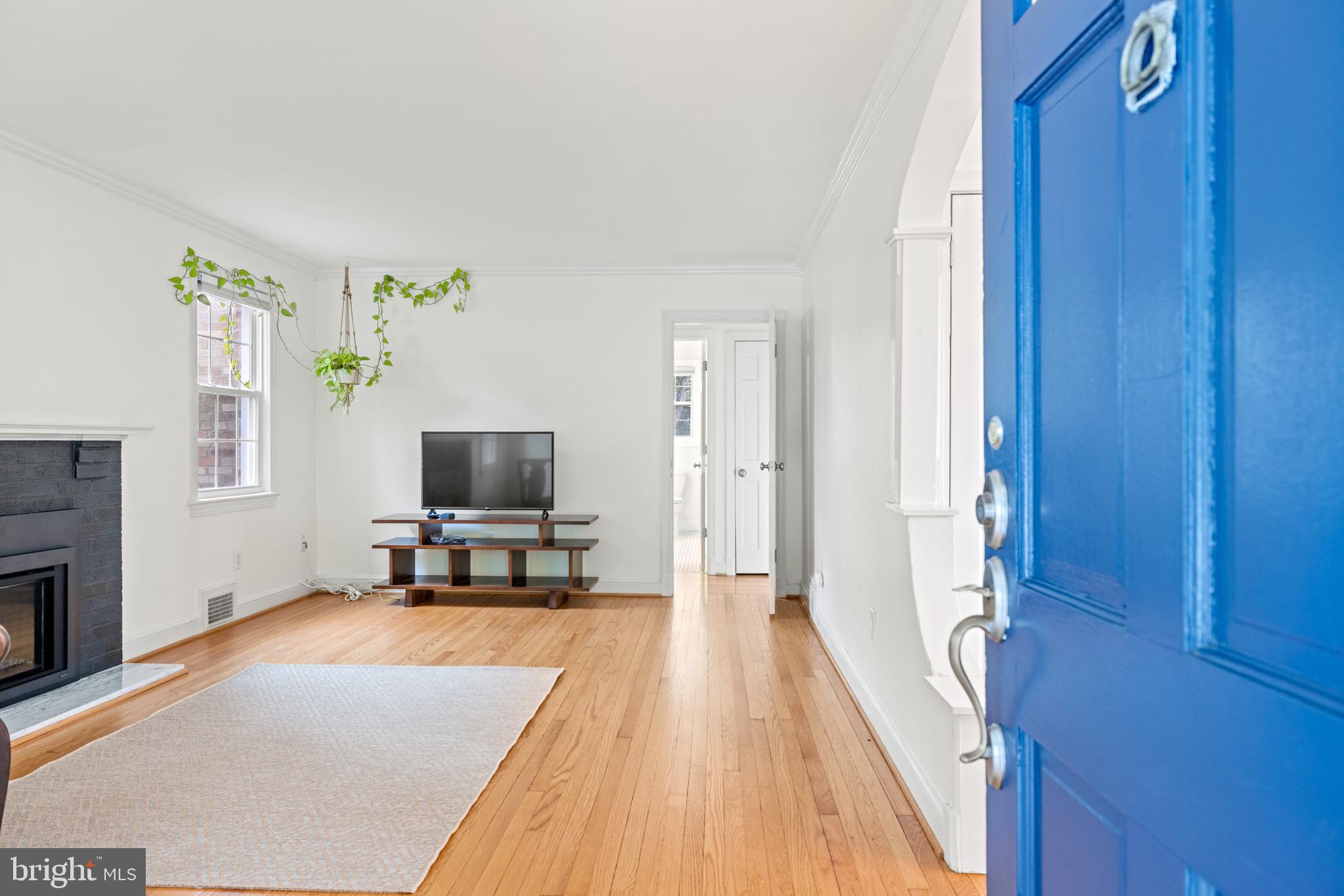 10157 Sutherland Road Silver Spring, MD 20901 - Photo 9 of 67