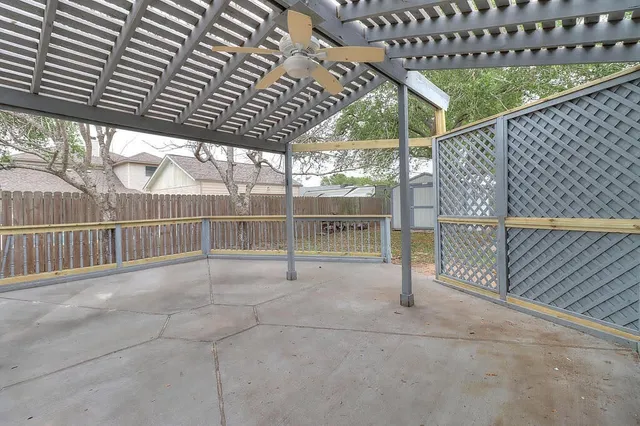 a view of outdoor space