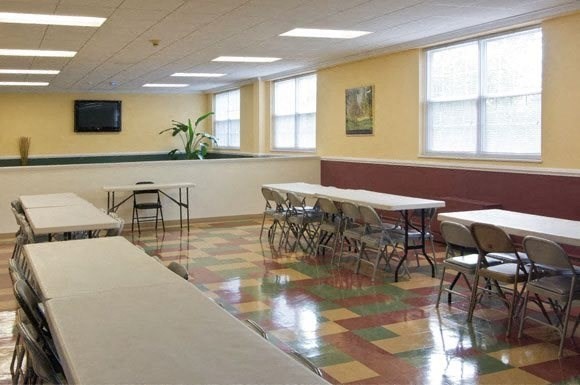 245 Elliott Street, Unit 3 Beverly, MA 01915 - Photo 4 of 5