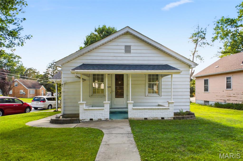 539 South Main Street Waterloo, IL 62298 - Photo 1 of 43
