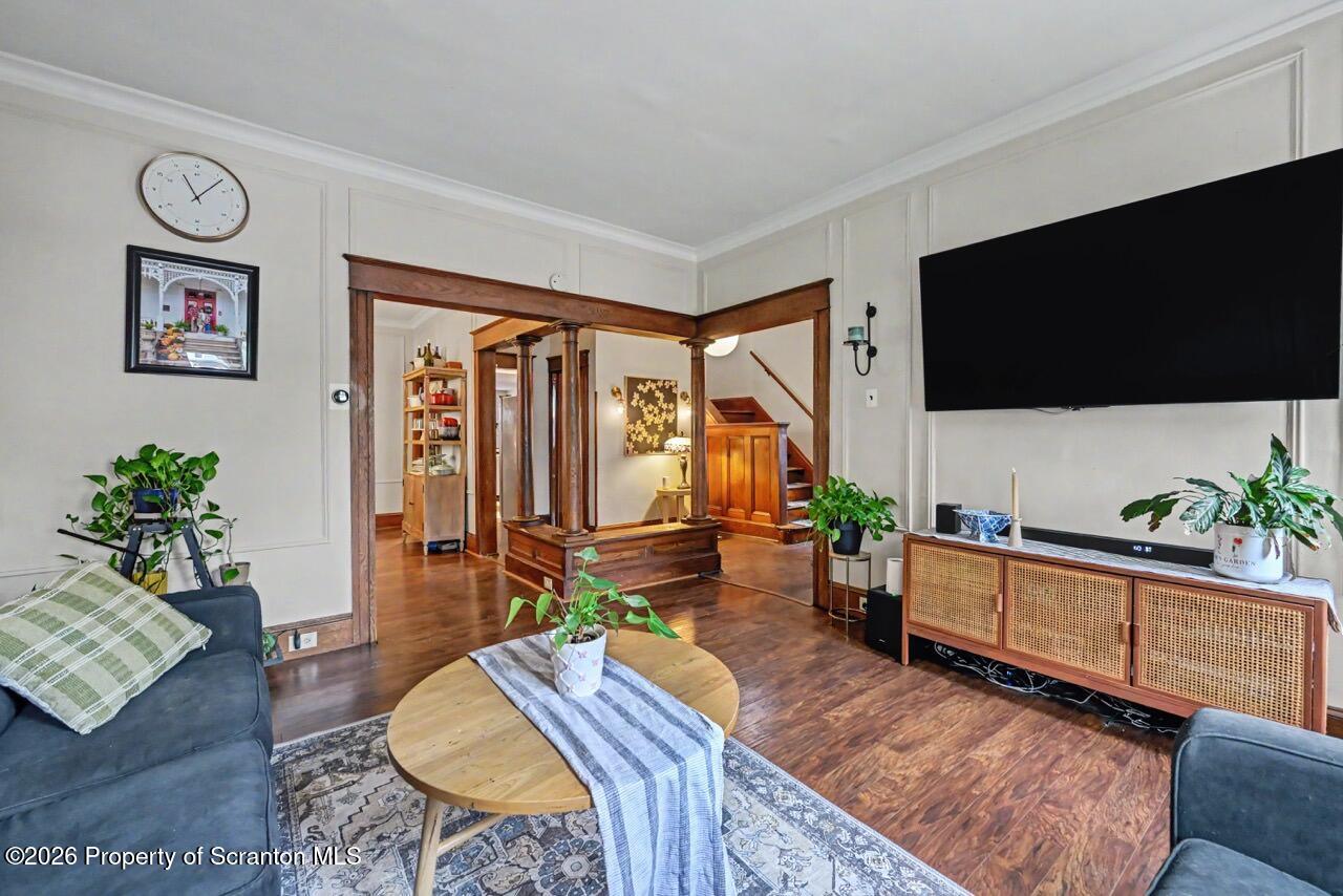 933 Fisk Street Scranton, PA 18509 - Photo 11 of 63 Living Room