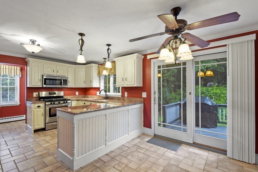 21 Ireta Road Shrewsbury, MA 01545 - Photo 5 of 36 Gallery Image 5