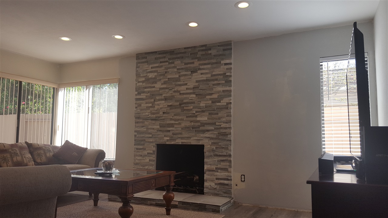 459 Jolina Way Encinitas, CA 92024 - Photo 2 of 8