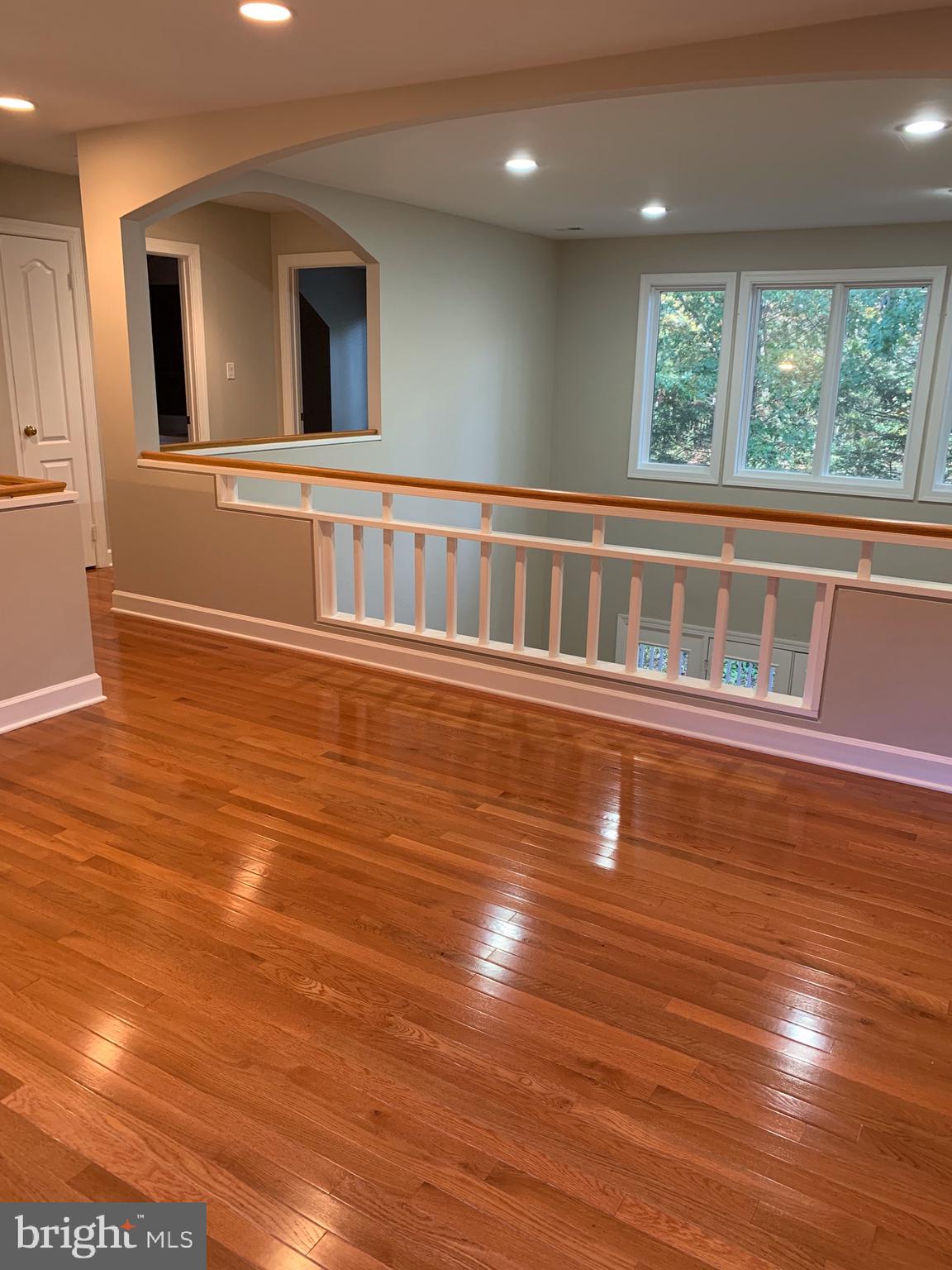 1309 Sawbridge Way Reston, VA 20194 - Photo 18 of 36 Architectural Flair!