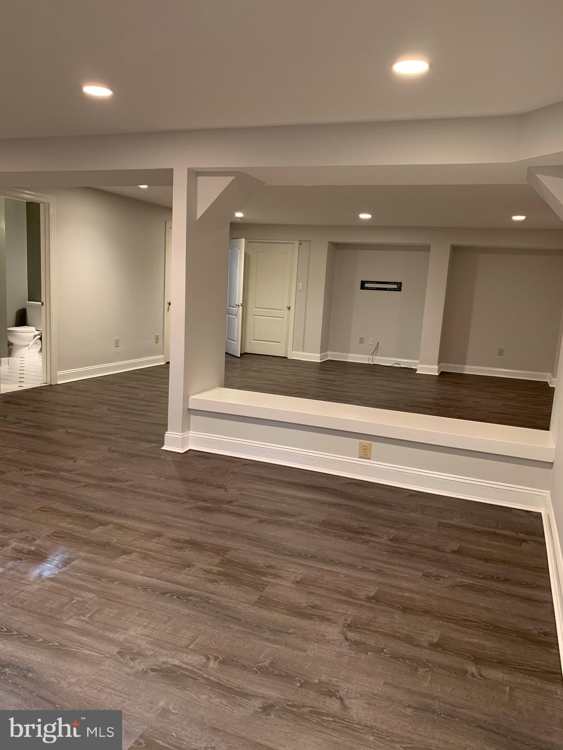 1309 Sawbridge Way Reston, VA 20194 - Photo 28 of 36 Tons of Space!