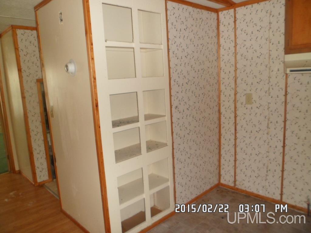 15627 North Co Road Wilson, MI 49896 - Photo 4 of 22