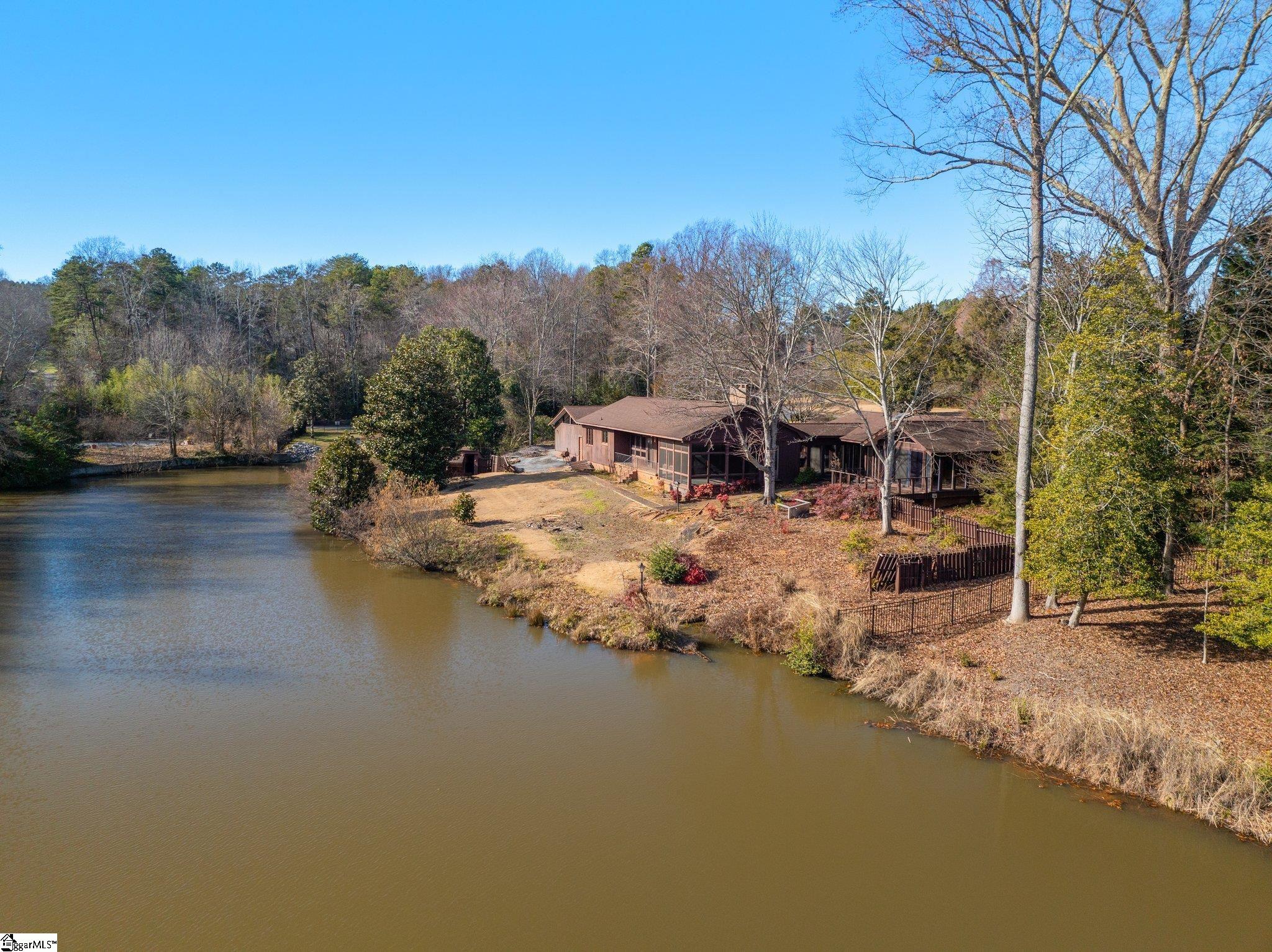 107 Raven Road Greenville, SC 29615 - Photo 2 of 36