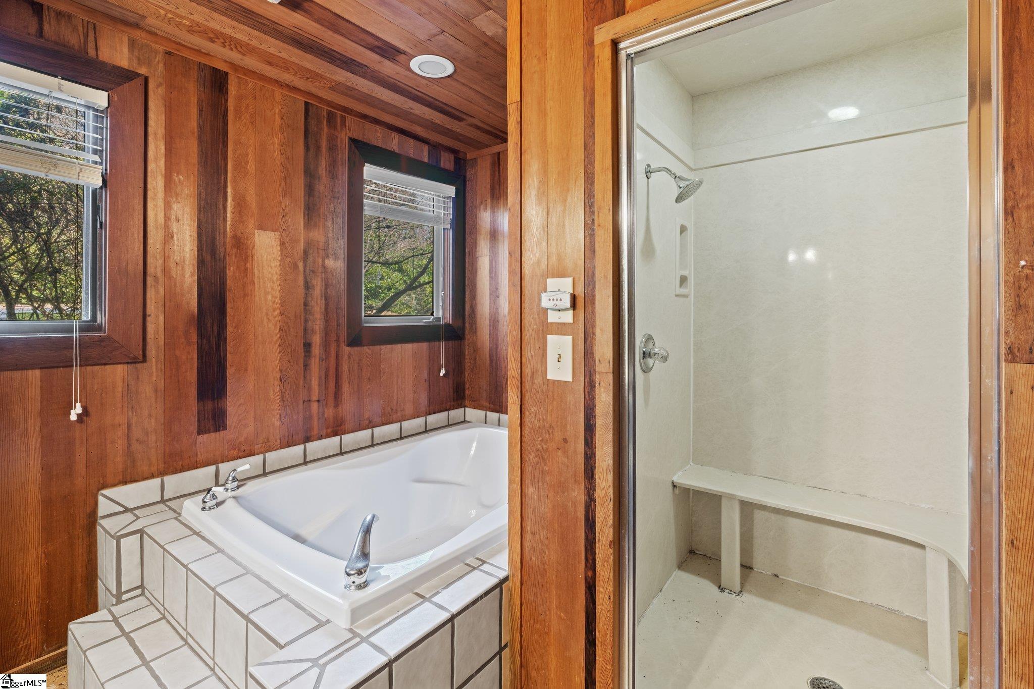107 Raven Road Greenville, SC 29615 - Photo 25 of 36
