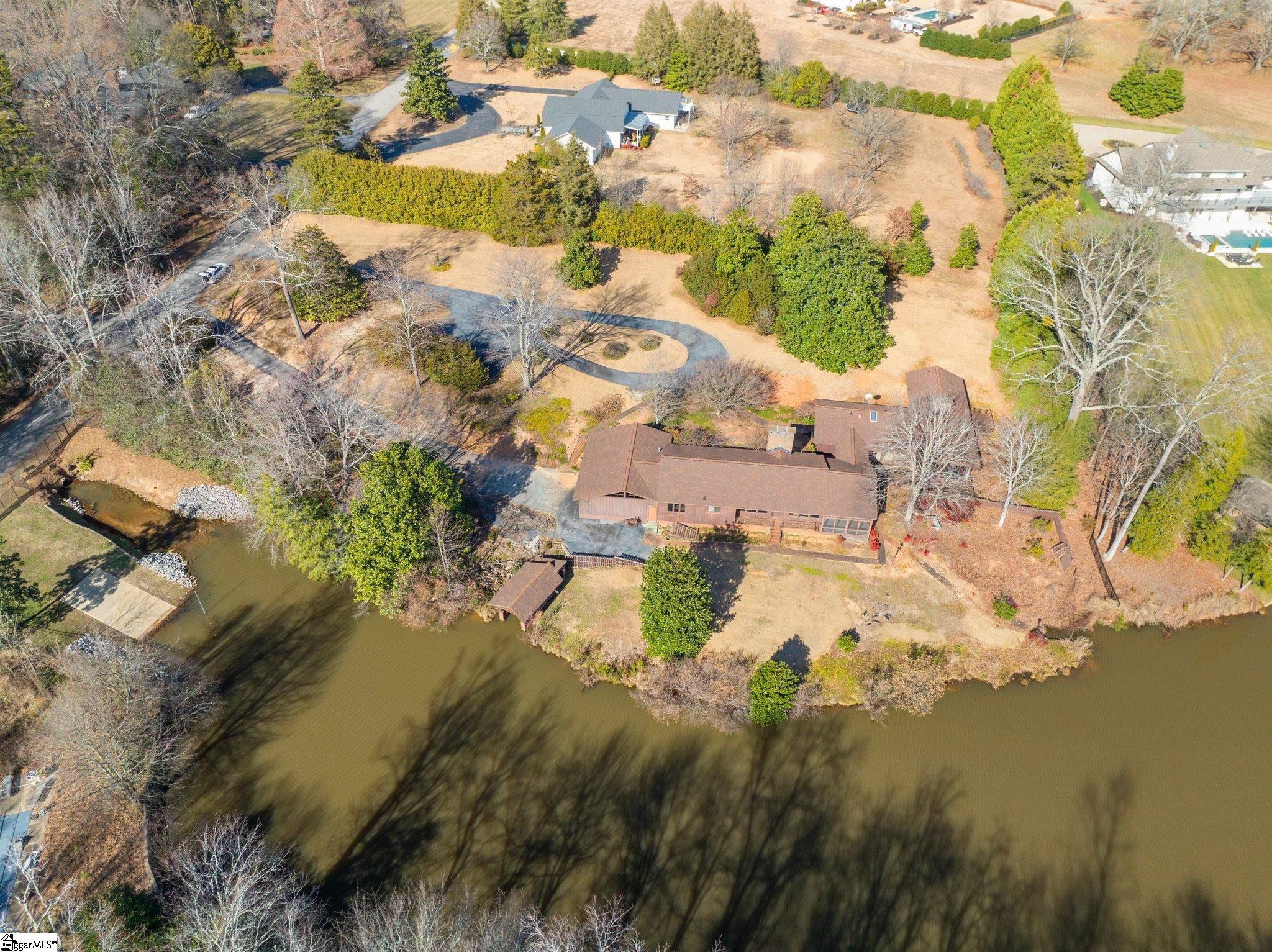 107 Raven Road Greenville, SC 29615 - Photo 7 of 36
