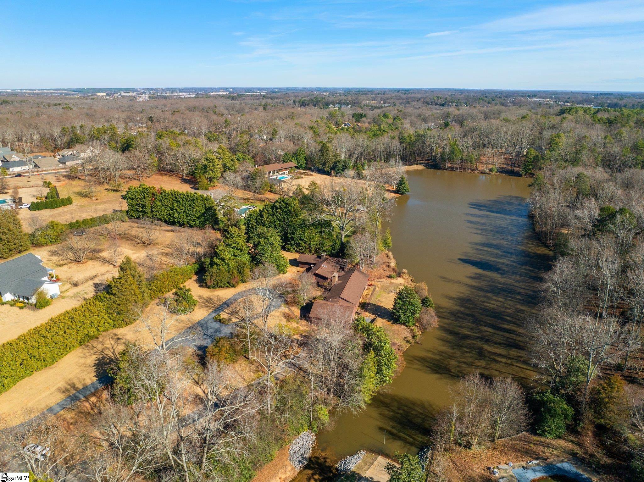 107 Raven Road Greenville, SC 29615 - Photo 8 of 36