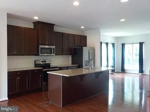 $2,975 | 711 Stonehouse Way, Hockessin, DE 19707