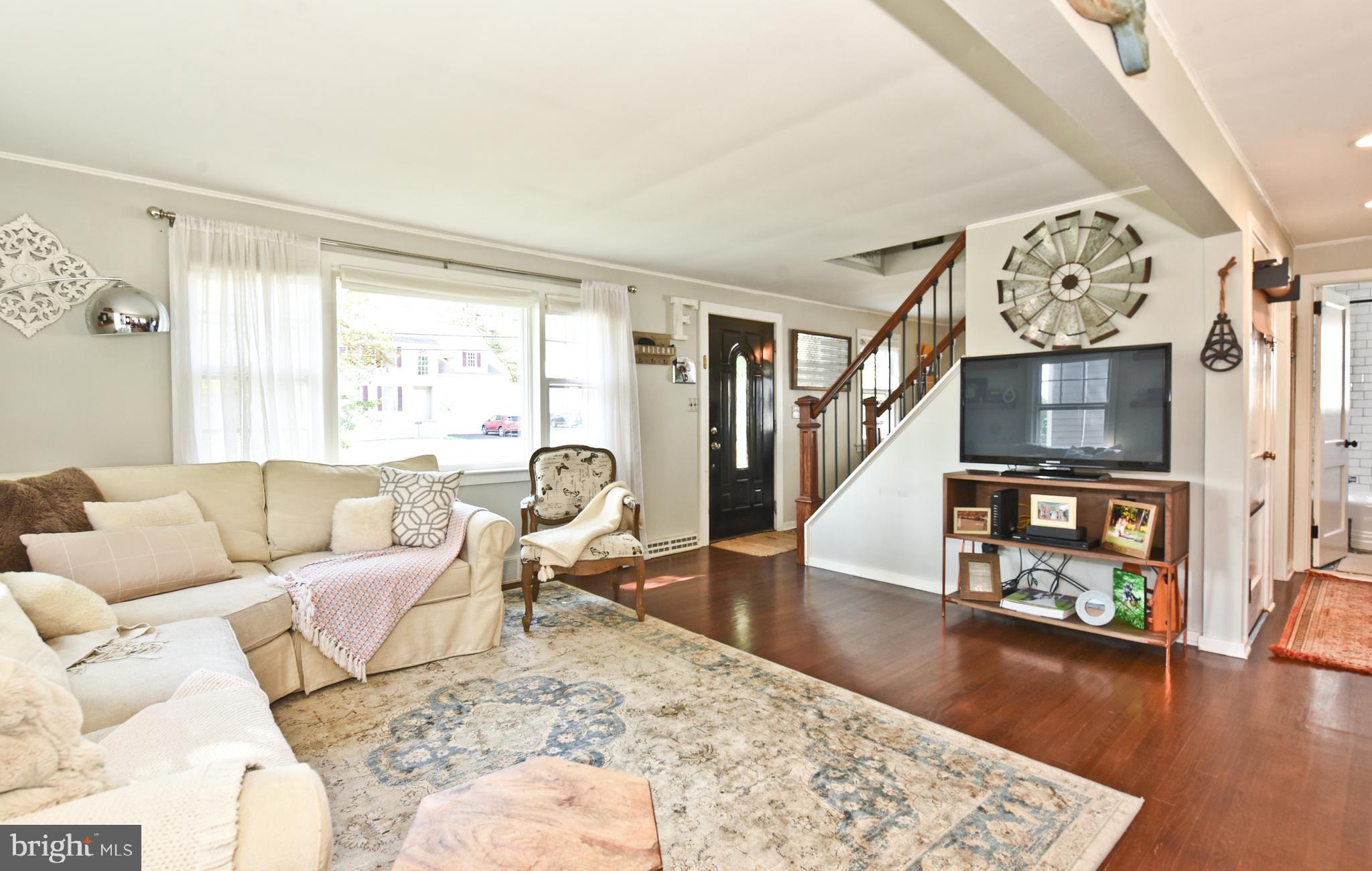 132 Roxboro Road Trenton, NJ 08648 - Photo 5 of 25 View from dining room