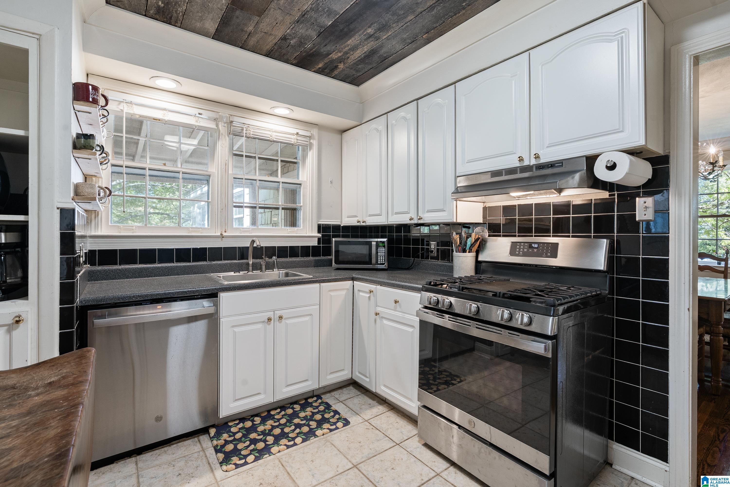 516 Rutherford Circle Birmingham, AL 35206 - Photo 10 of 33 Gallery Image 10