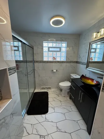 $305,000 | 11117 South Ave L, Chicago, IL 60617